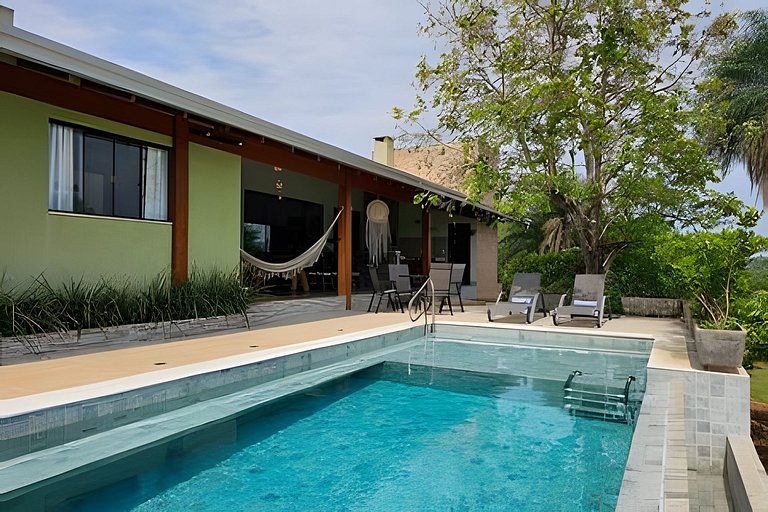 Casa Orquídeas, linda vista, lazer e conforto