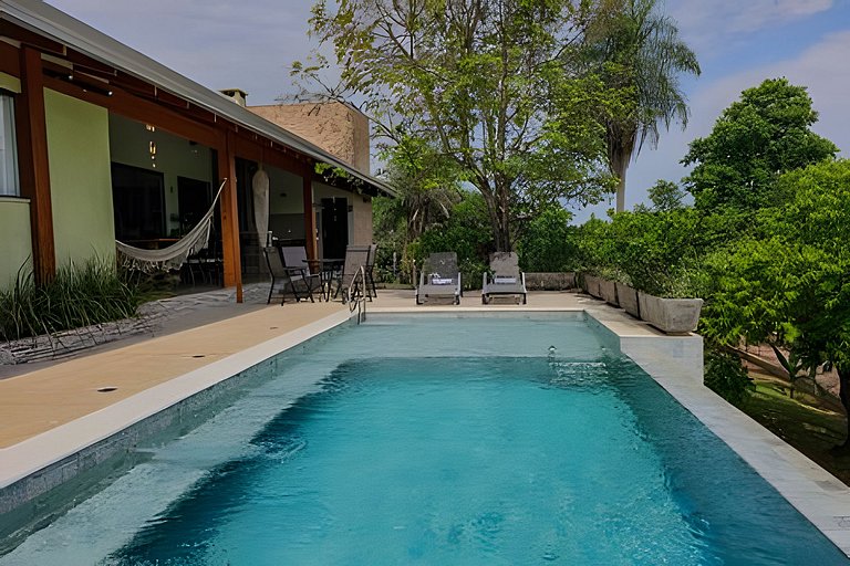 Casa Orquídeas, linda vista, lazer e conforto