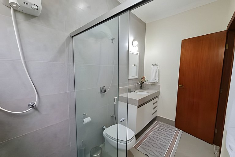 Casa Orquídeas, linda vista, lazer e conforto