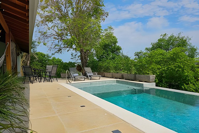 Casa Orquídeas, linda vista, lazer e conforto