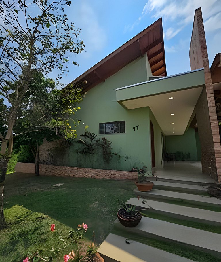 Casa Orquídeas, linda vista, lazer e conforto