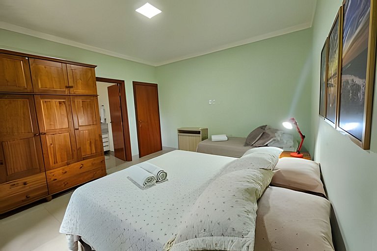 Casa Orquídeas, linda vista, lazer e conforto