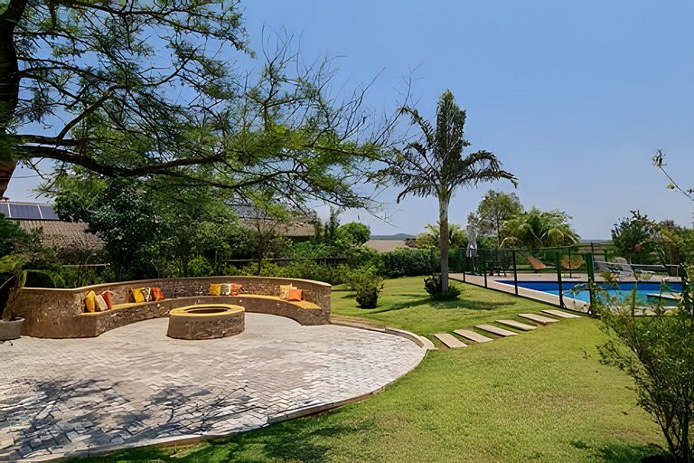 Grande casa, para até 21 pessoas, lazer completo