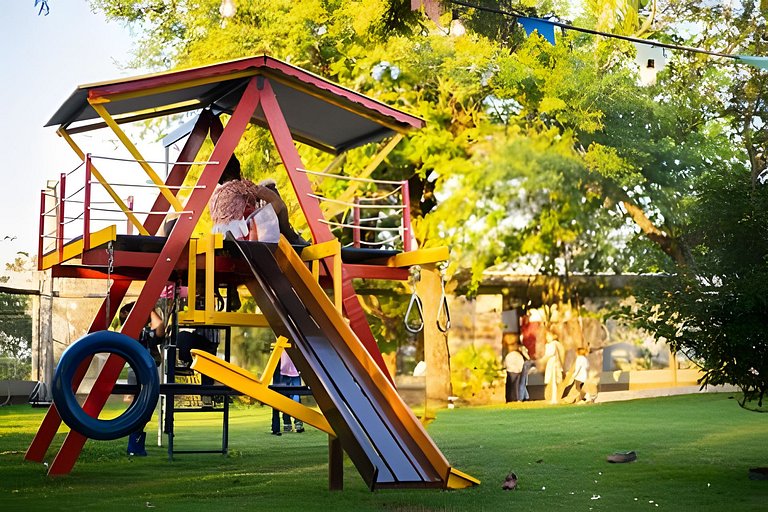 Grande casa, para até 21 pessoas, lazer completo