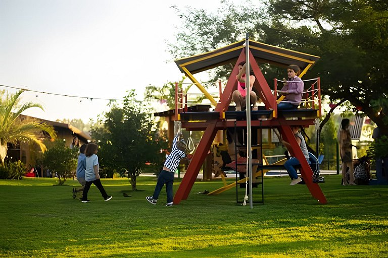 Grande casa, para até 21 pessoas, lazer completo