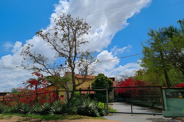 Grande casa, para até 21 pessoas, lazer completo