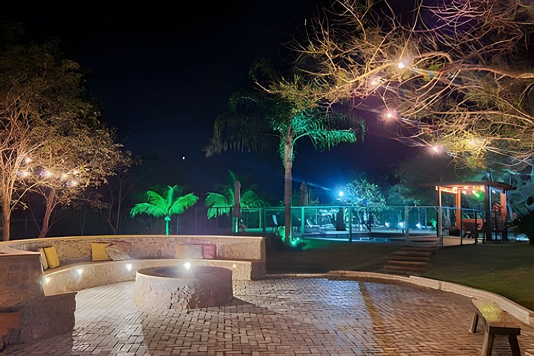 Grande casa, para até 21 pessoas, lazer completo