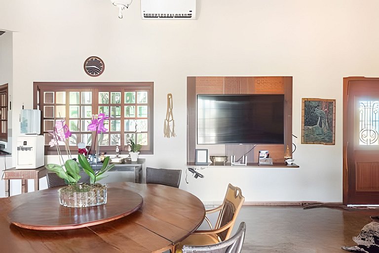 Grande casa, para até 21 pessoas, lazer completo