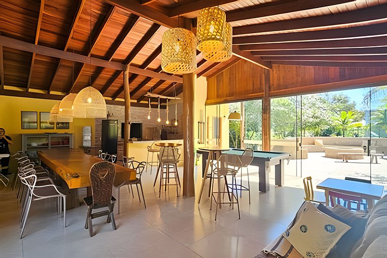 Grande casa, para até 21 pessoas, lazer completo