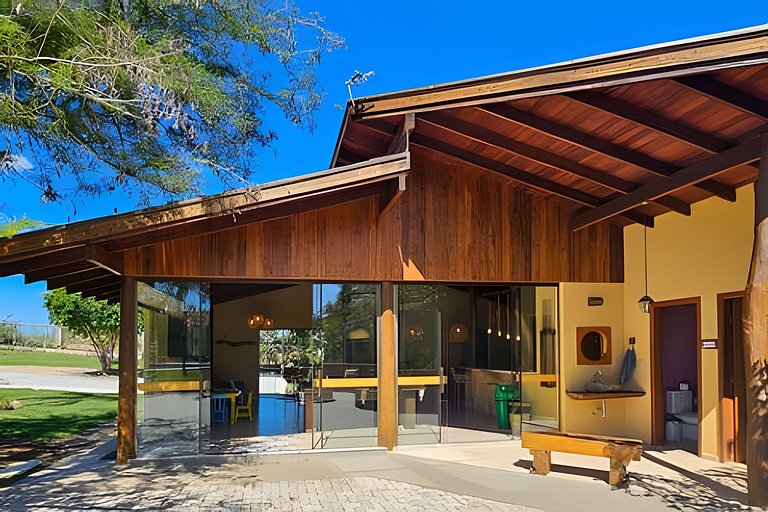 Grande casa, para até 21 pessoas, lazer completo