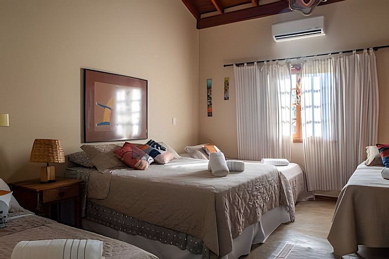 Grande casa, para até 21 pessoas, lazer completo