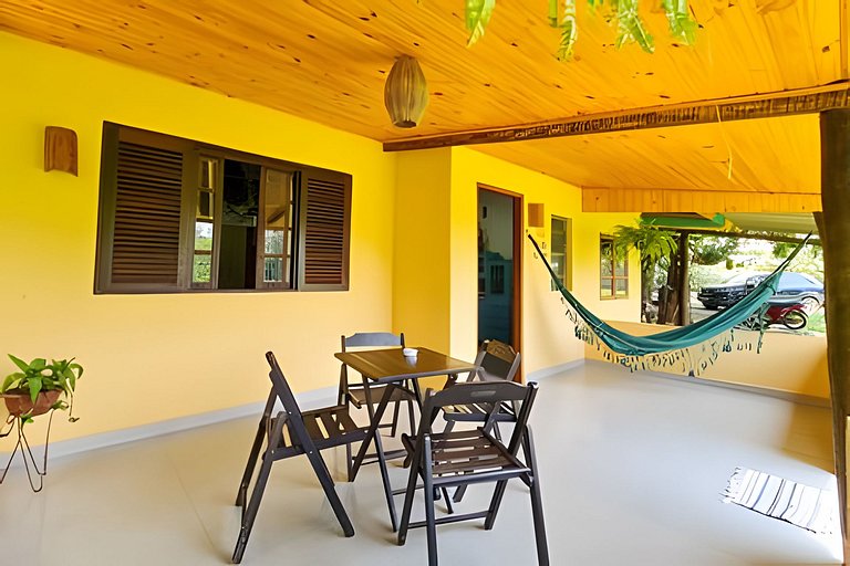 Casinha Amarela - anexo ao Camping Pé na Jaca