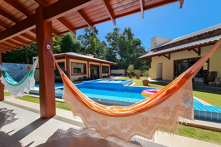 Casa Sol, alto padrão, 6 suítes, Piscina e Hidro.