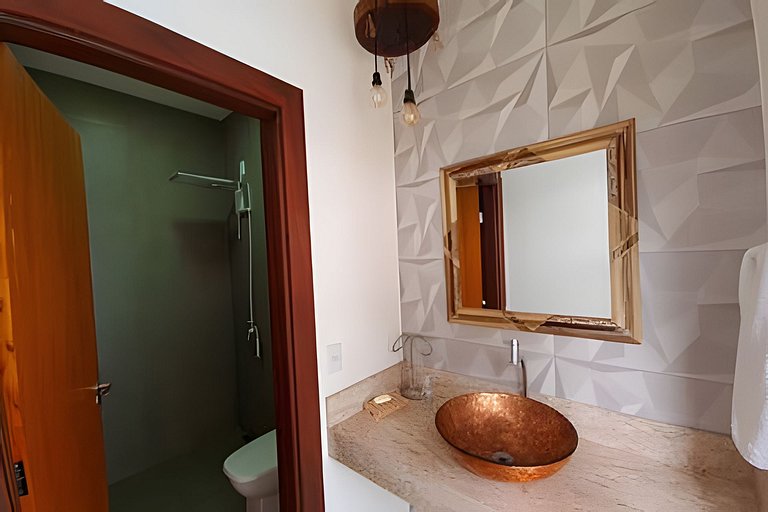 Casa Sol, alto padrão, 6 suítes, Piscina e Hidro.