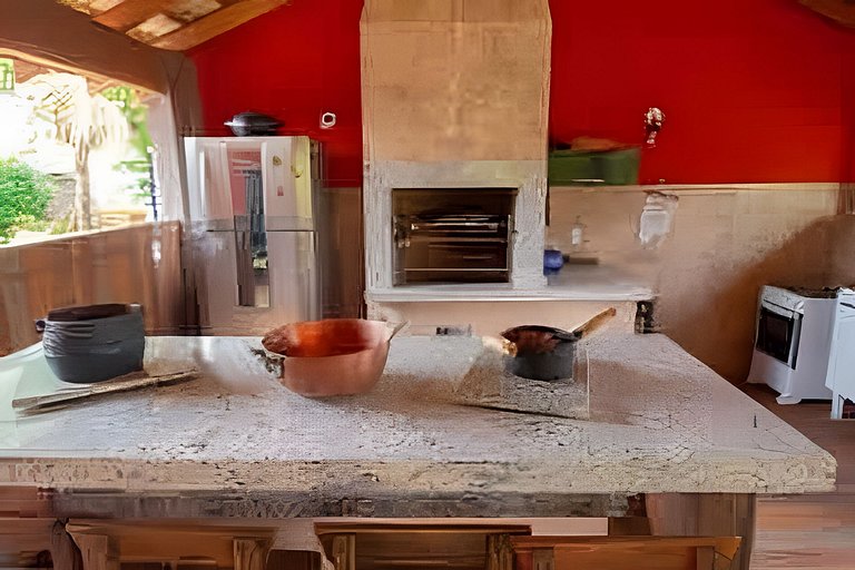 Casa Charme, casa enorme, 4 suites e piscina