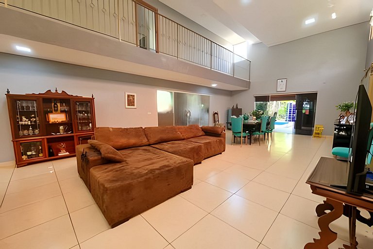 Casa Charme, até 19 pessoas, 5 quartos e piscina