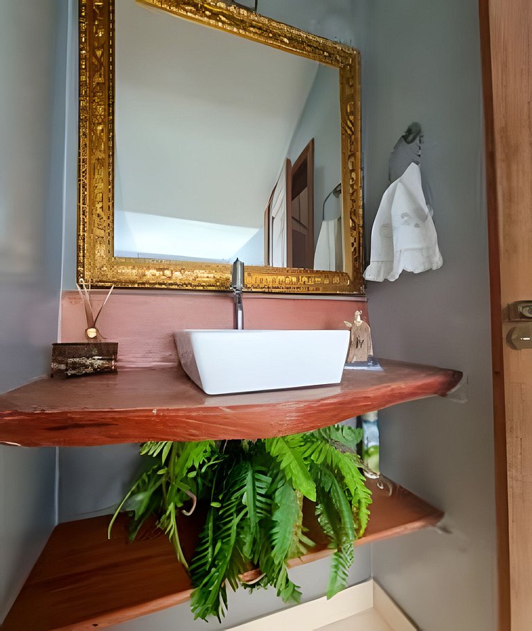 Casa Charme, casa enorme, 4 suites e piscina