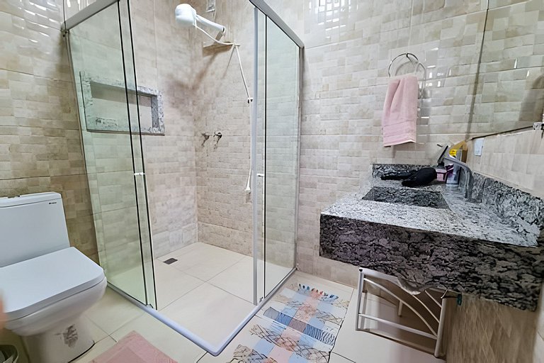 Casa Charme, casa enorme, 4 suites e piscina