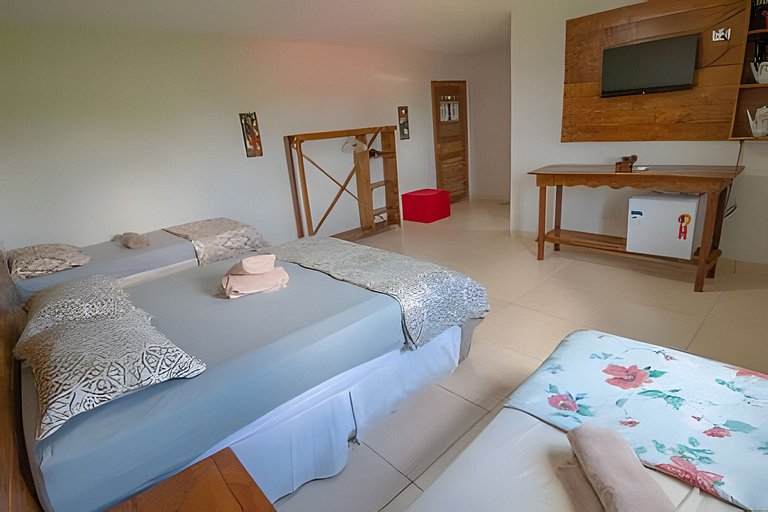 Casa Charme, casa enorme, 4 suites e piscina