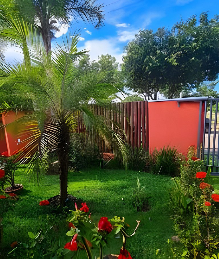 Casa Charme: ampla e com excelente área de lazer