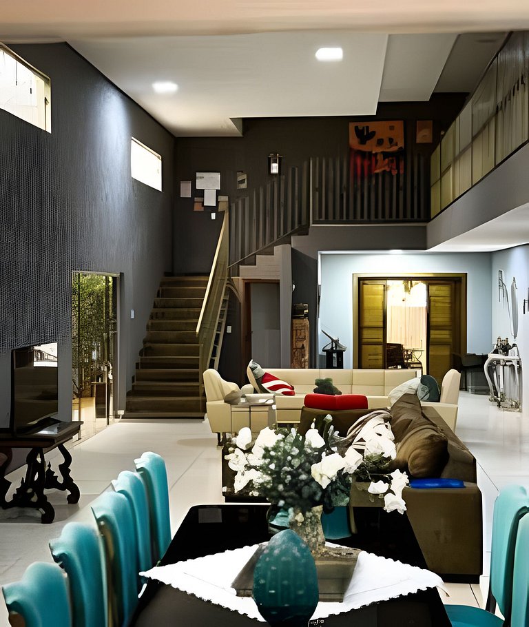 Casa Charme, casa enorme, 4 suites e piscina