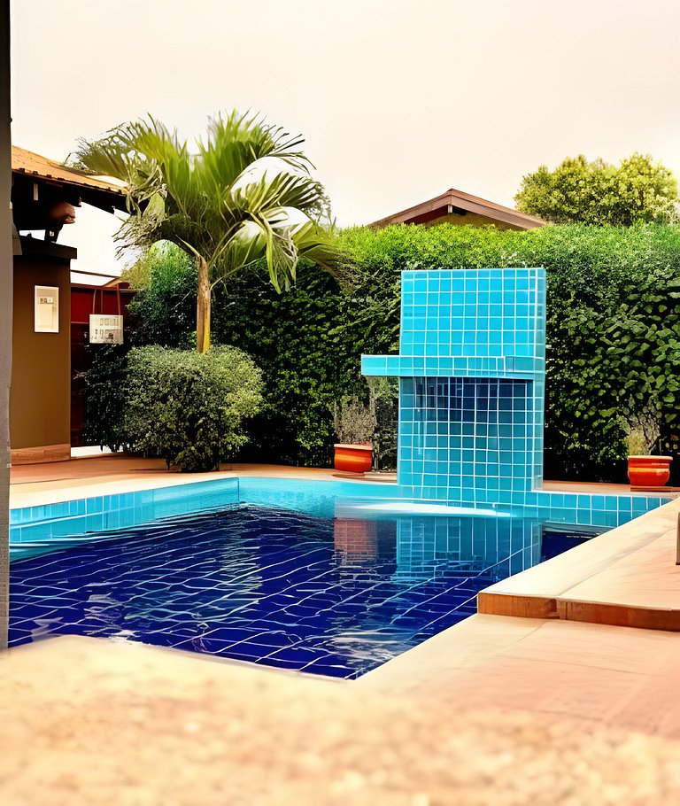 Casa Charme: ampla e com excelente área de lazer