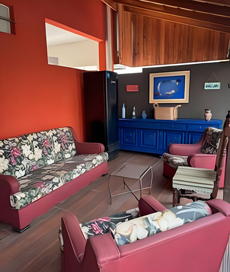 Casa Charme, casa enorme, 4 suites e piscina