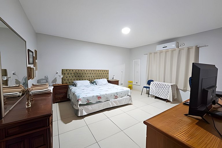 Casa Charme, até 19 pessoas, 5 quartos e piscina