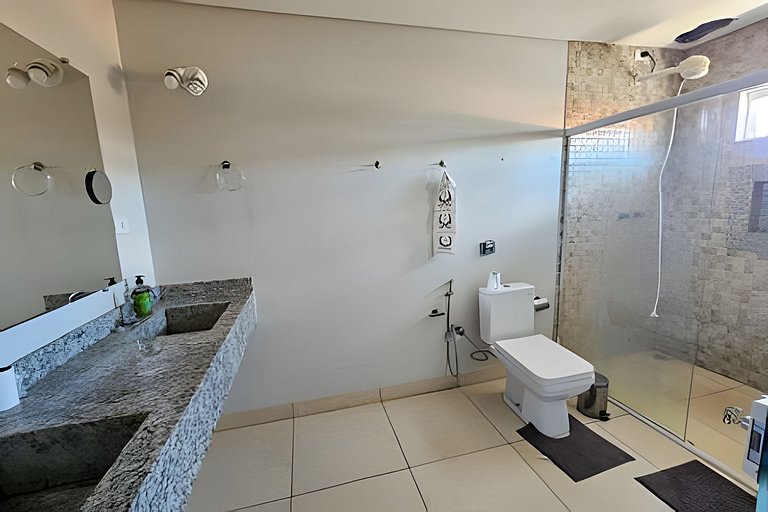 Casa Charme, casa enorme, 4 suites e piscina