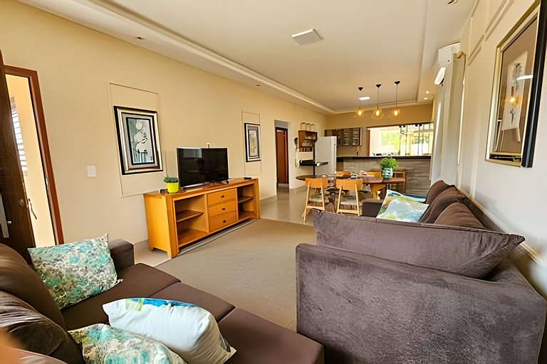 Casa da Dora, agora com PISCINA! Até 8 pessoas