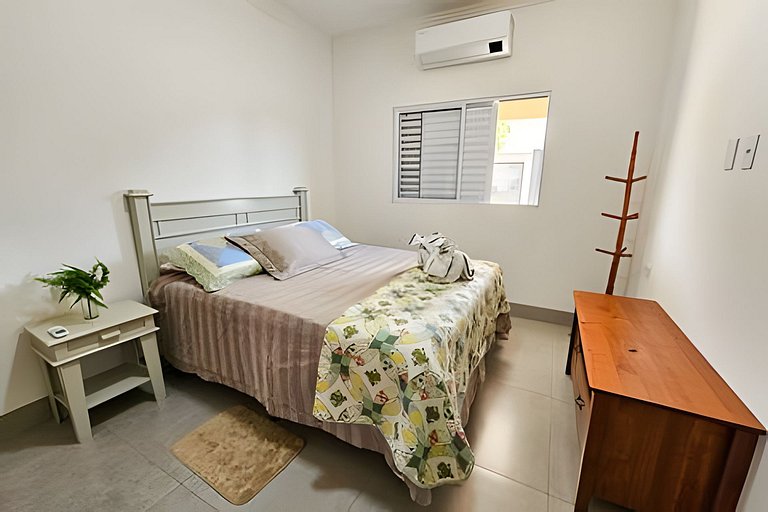 Casa da Dora agora com piscina! Para até 8 pessoas