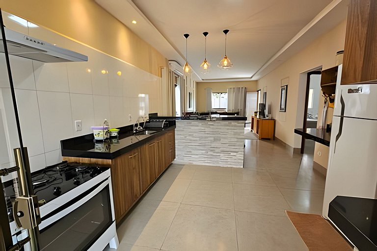 Perfeita para famílias, piscina e boa localização