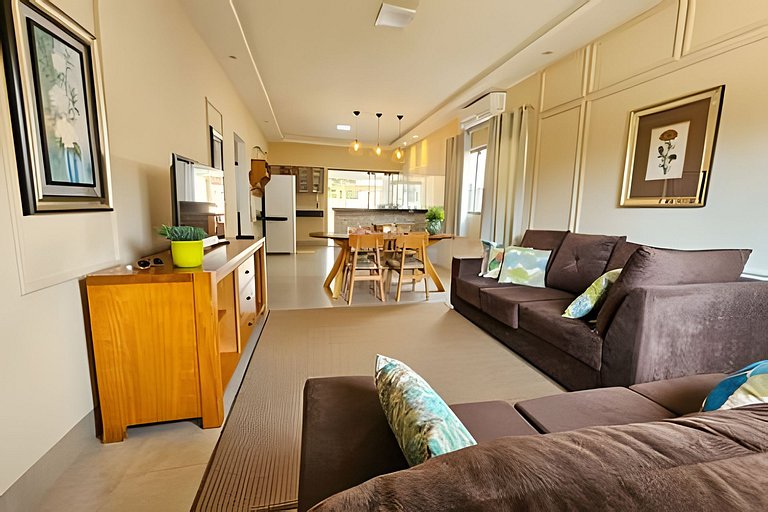 Casa da Dora agora com piscina! Para até 8 pessoas