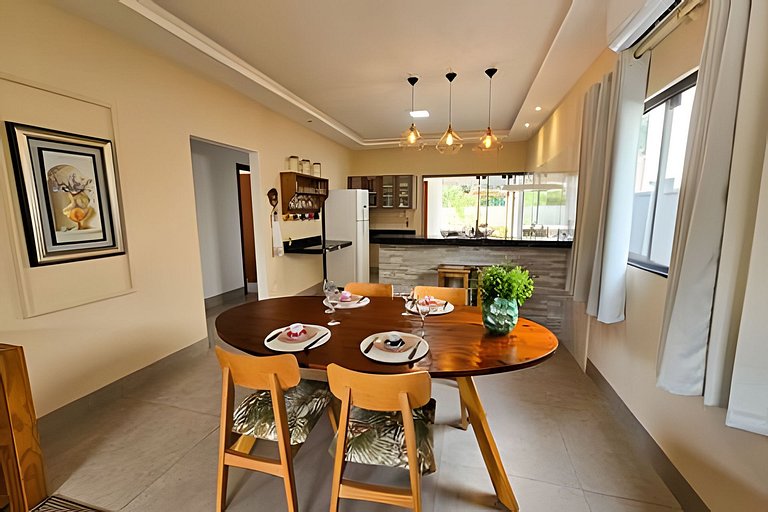 Casa da Dora agora com piscina! Para até 8 pessoas