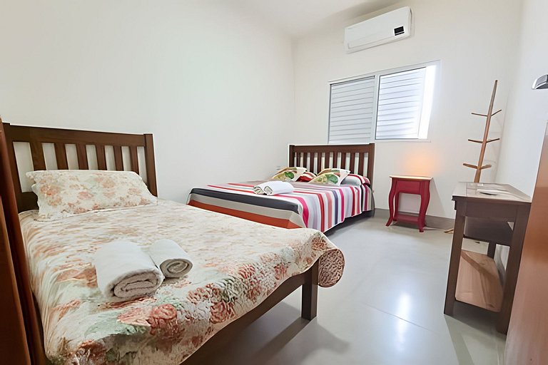 Perfeita para famílias, piscina e boa localização