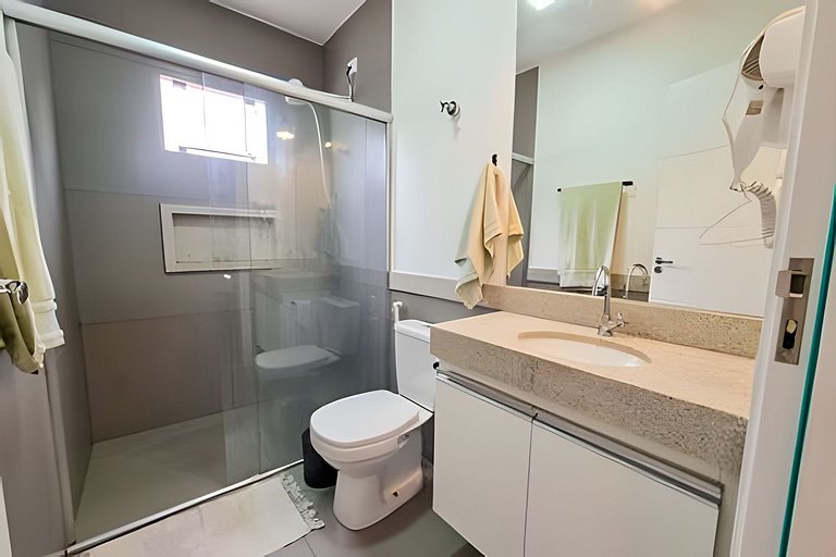 Casa Amarela - Vila das Cores, nova e bem equipada