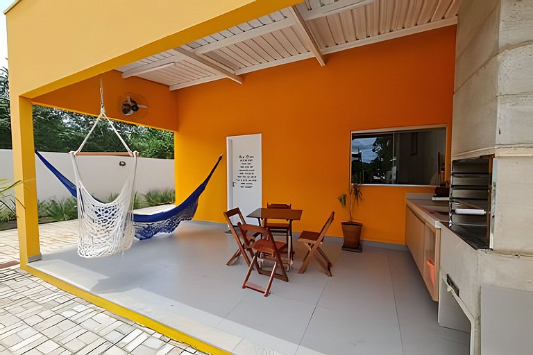 Casa Amarela - Vila das Cores, nova e bem equipada