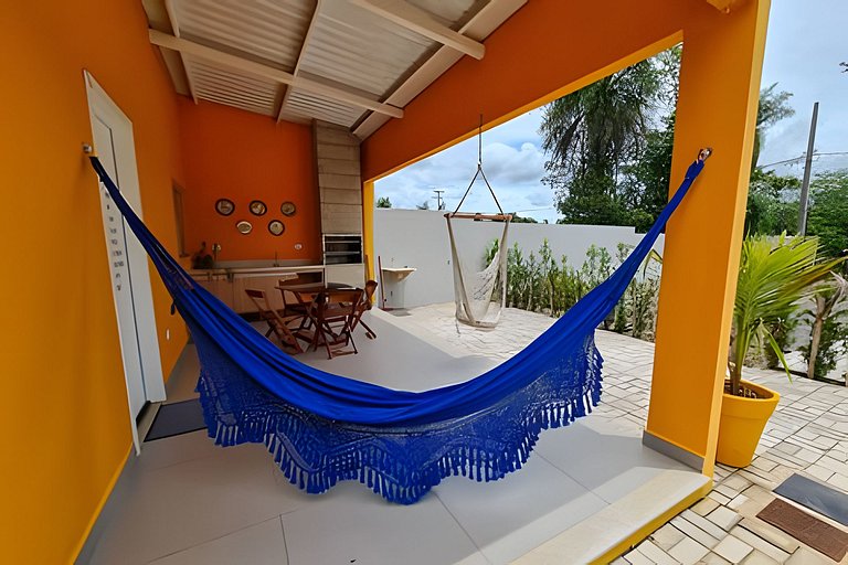 Casa Amarela - Vila das Cores, nova e bem equipada