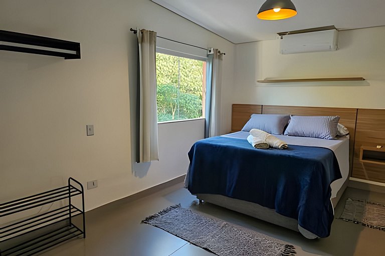 Vila das Cores - Casa Vermelha, nova e moderna