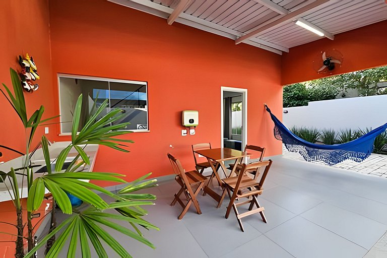 Vila das Cores - Casa Vermelha, nova e moderna