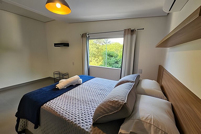 Vila das Cores - Casa Vermelha, nova e moderna