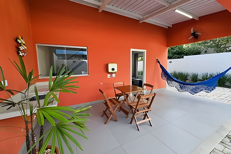 Vila das Cores - Casa Vermelha, nova e moderna