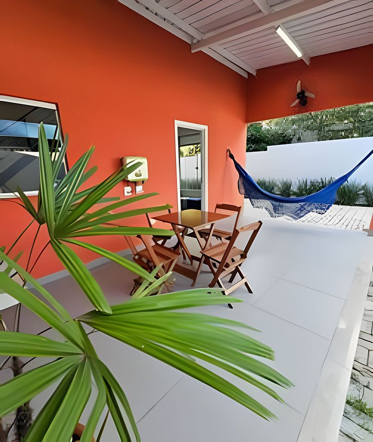 Vila das Cores - Casa Vermelha, nova e moderna