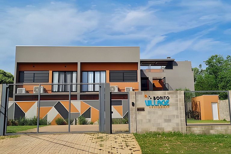 Flat Bonito Village, localização central, piscina