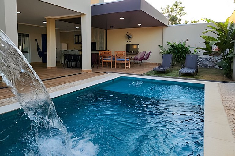 Casa da Gruta: Completa, Sofisticada e Acolhedora