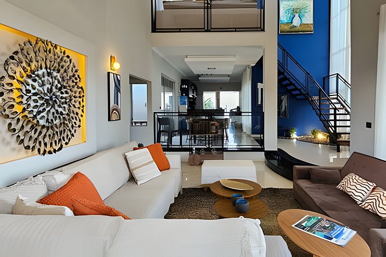 Casa da Gruta: Completa, Sofisticada e Acolhedora