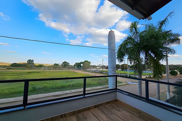 Casa da Gruta: Completa, Sofisticada e Acolhedora