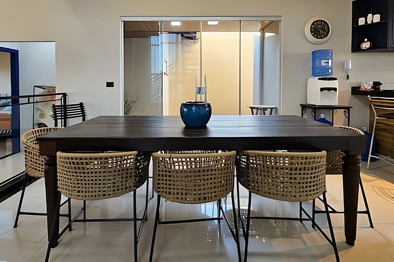 Casa da Gruta: Completa, Sofisticada e Acolhedora