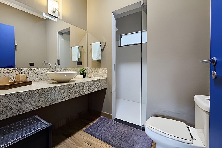 Casa da Gruta: Completa, Sofisticada e Acolhedora