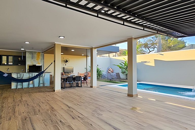 Casa da Gruta: Completa, Sofisticada e Acolhedora